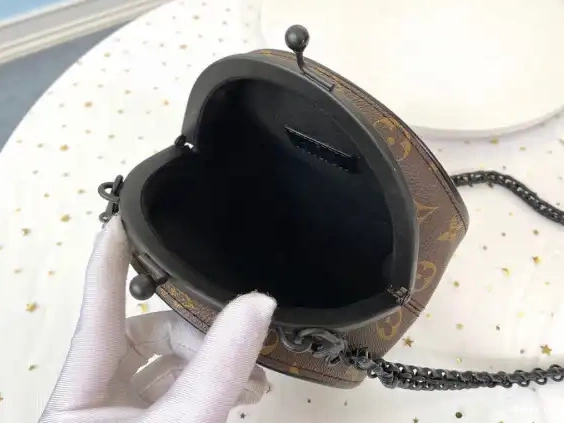 VUITTON BOURSICOT BC LOUIS 0521